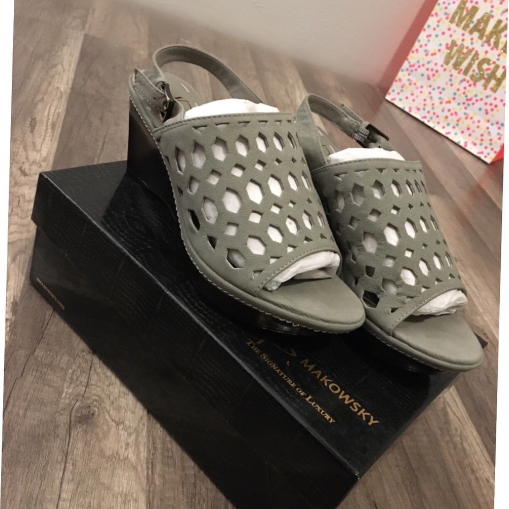 New Wedge heel BM sandals